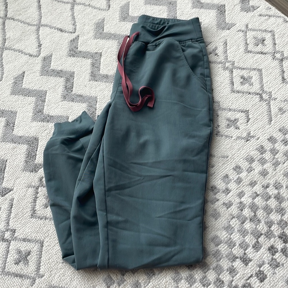Figs Scrubs - High Waisted Zamora Joggers Size S bonsai